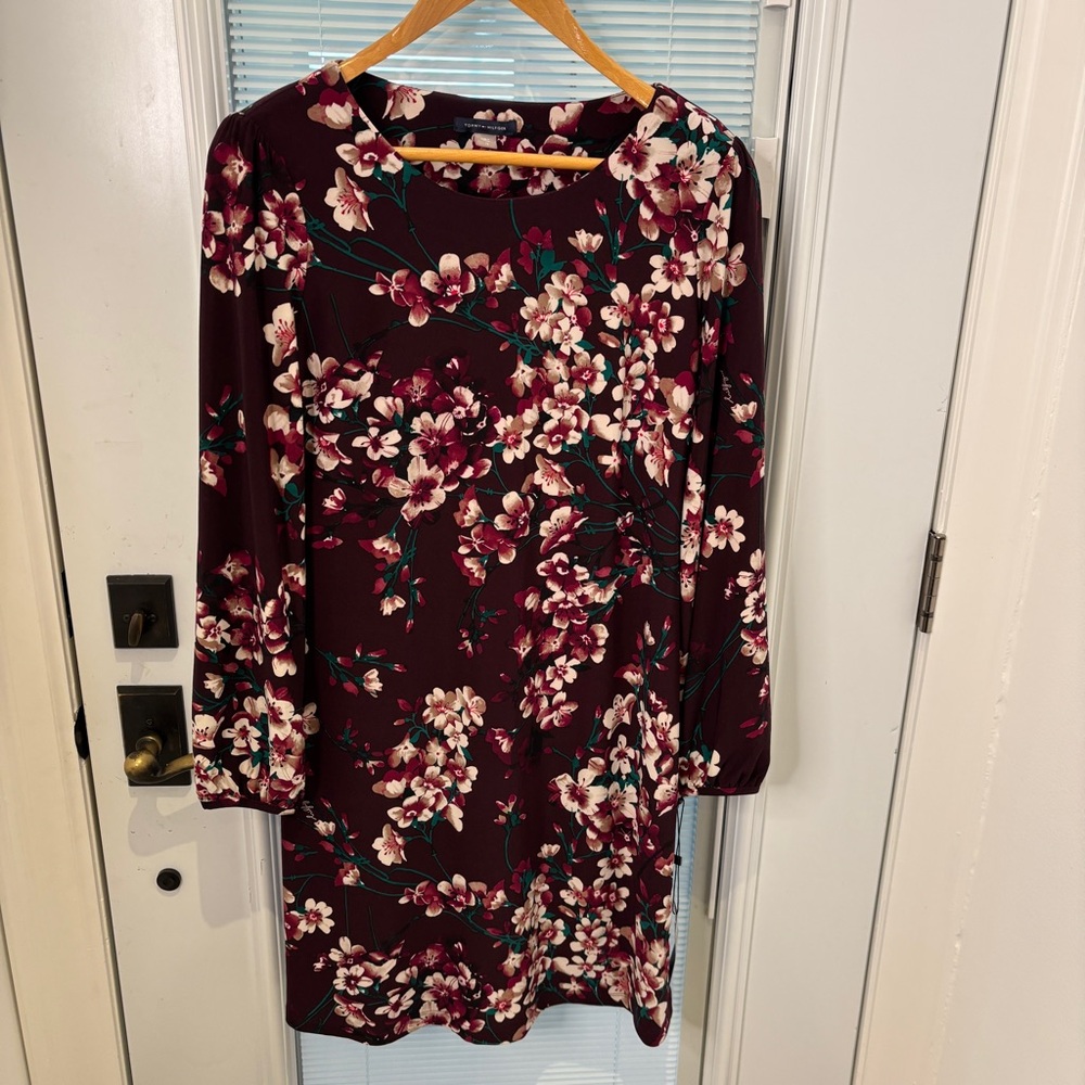 NWT sz 10 Tommy Hilfiger Floral Jersey A Line Dress Long Sleeves Knee Length